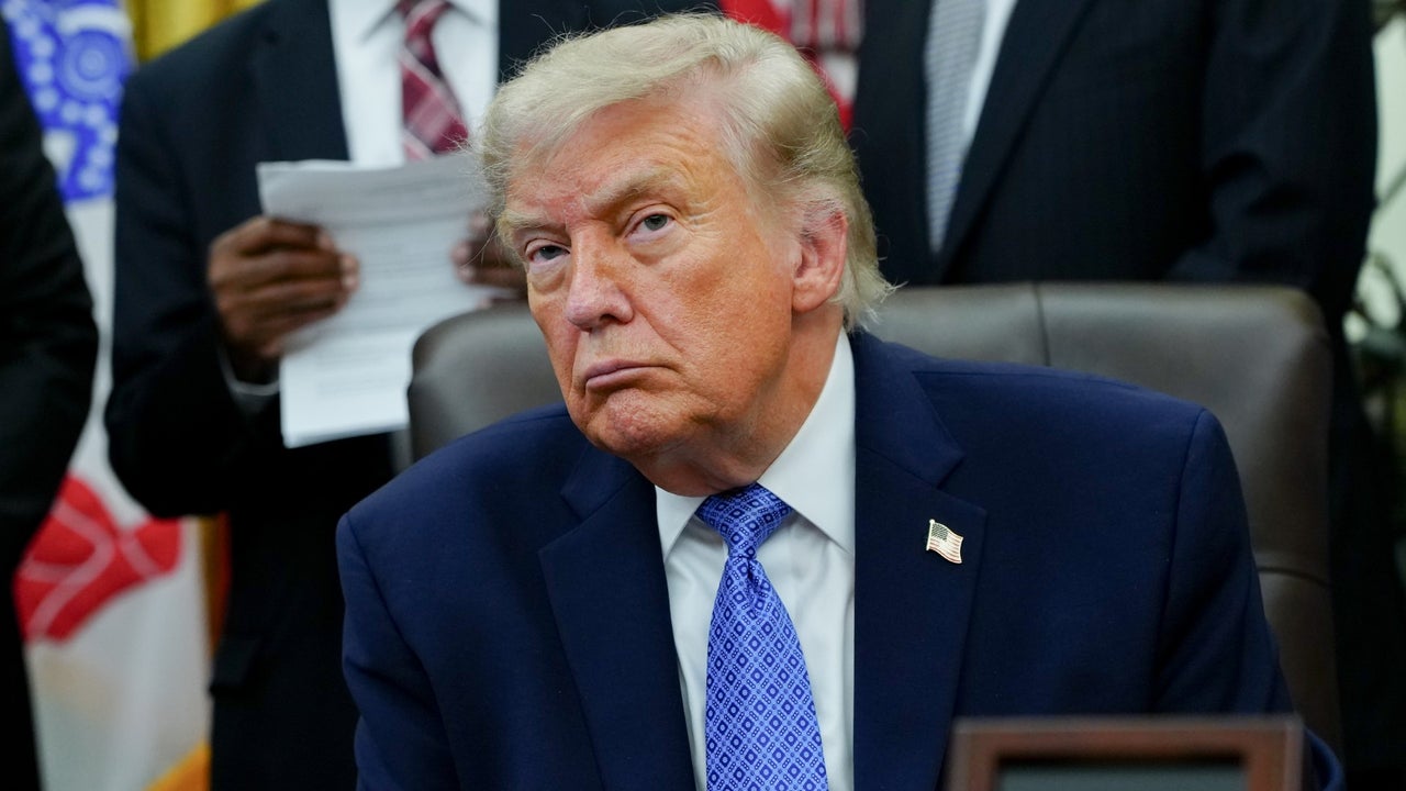 Trump pausa nuevos aranceles a Canadá mientras Washington y Ottawa buscan cerrar acuerdo comercial | NTN24.COM