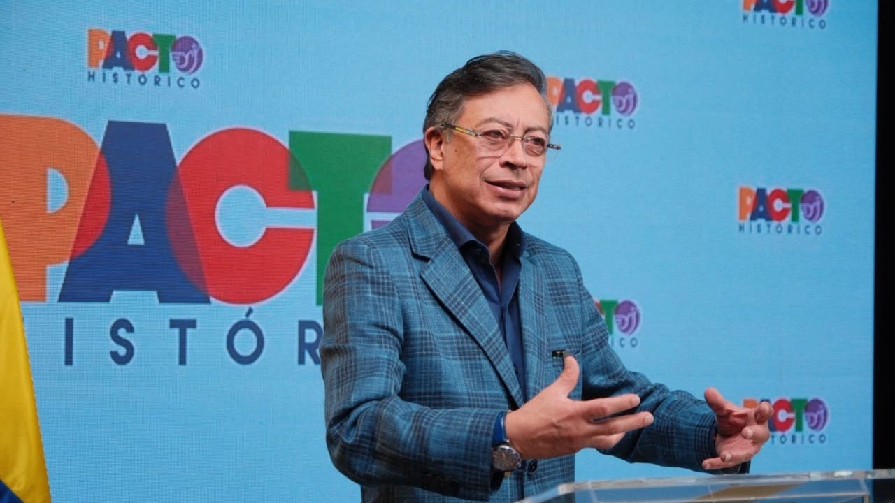 “Limosnas”: Gustavo Petro crítica multimillonario aporte de empresarios colombianos para atender la tragedia | NTN24.COM