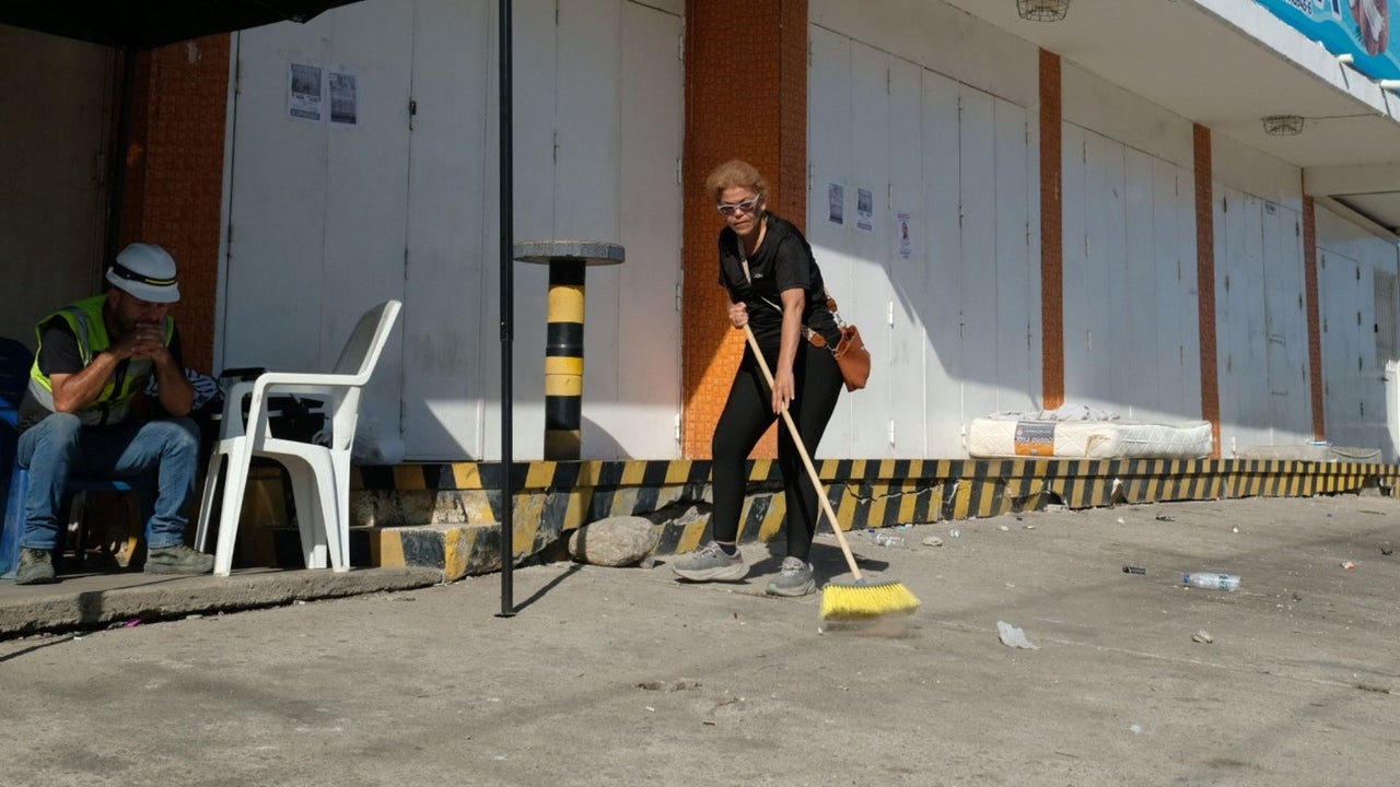 Duro golpe al sector productivo de La Guaira: 80% de las empresas reporta caída de ingresos tras los terremotos | NTN24.COM