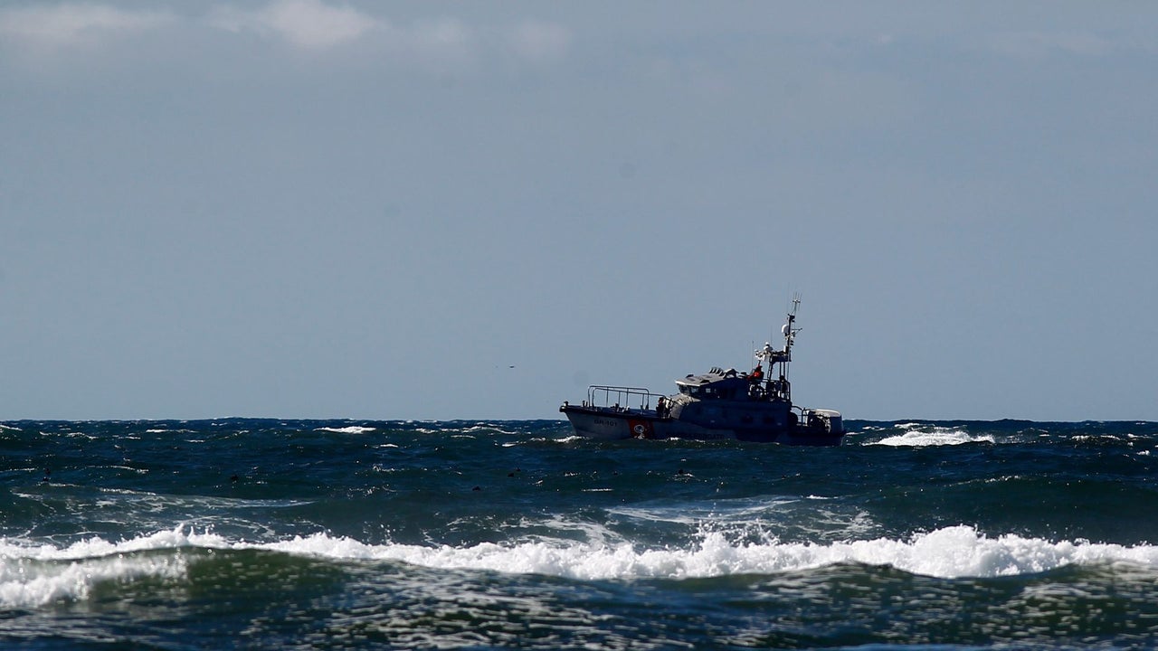 México lanza operación de rescate de una embarcación con 19 migrantes cubanos | NTN24.COM
