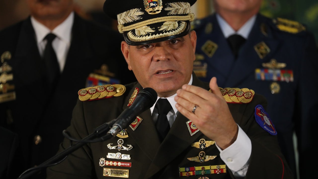 Padrino López, en su nuevo rol de ministro de Agricultura del chavismo, dice que “la agroindustria debe autogenerar su energía” en medio de crisis por apagones | NTN24.COM