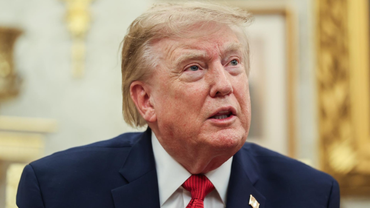 Trump ordena explorar vías comerciales para enviar humanos a Marte