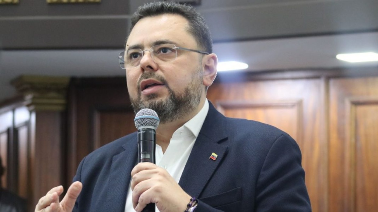 Jorge Rodríguez destituye a Ecarri del Grupo de Amistad con EEUU por vulnerar ordenamiento jurídico