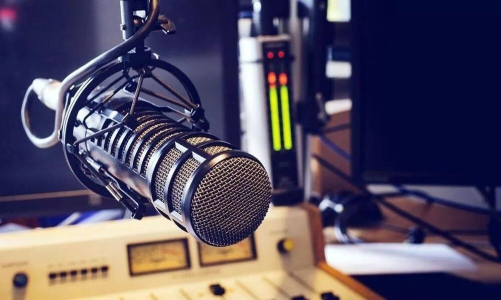 Impulsan preparación y modernización de radios comunitarias en Venezuela