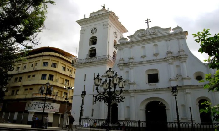 Al menos seis escuelas de la Arquidiócesis de Caracas sufrieron daños por los terremotos