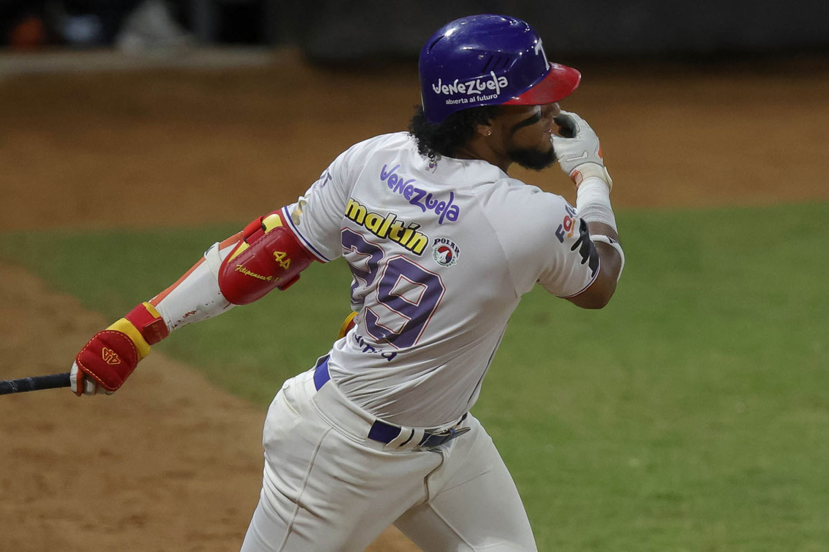 Luis Matos se fractura el tobillo derecho en una jugada, en triple “A”/Duro golpe para Águilas del Zulia antes del inicio de la pelota venezolana < El Informador Venezuela
