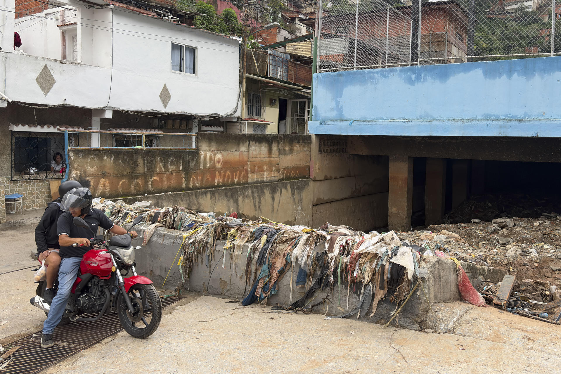 Onda Tropical 40 dejó al menos seis desaparecidos y múltiples daños en Venezuela (FOTOS)