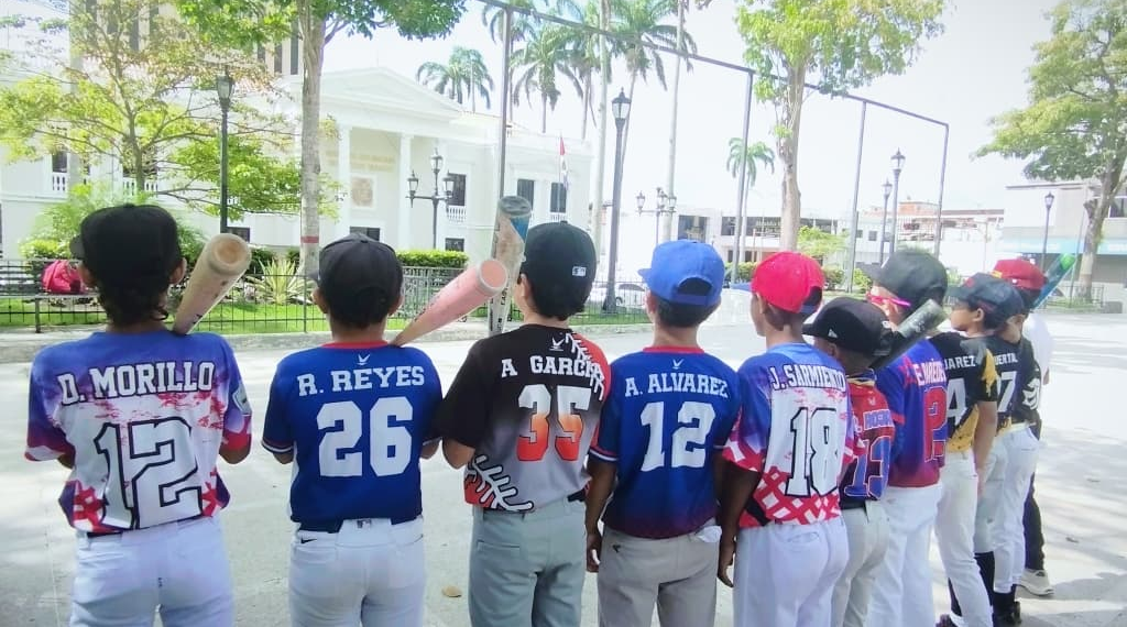 Asociación de Béisbol de Yaracuy pide transporte al gobernador para la Sub-10
