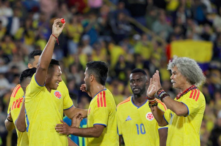 Leyendas del fútbol colombiano se juntaron para jugar y recolectar fondos a víctimas del terremoto