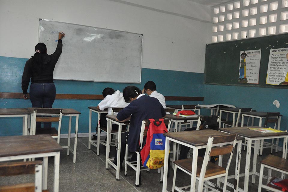 Luisa Pernalete: “Docentes venezolanos pasan las vacaciones en busca de ingresos extras” | TalCual