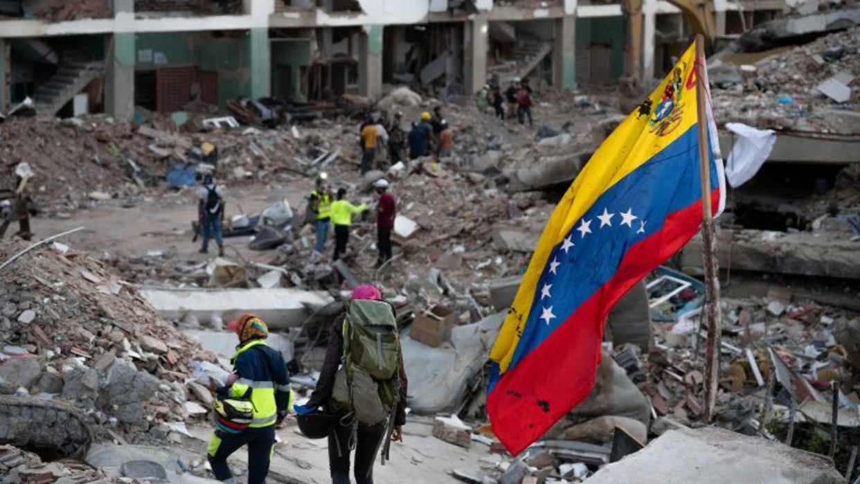 Dos meses de una herida profunda: Venezuela mantiene el pesar por el doblete sísmisco