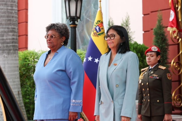 Delcy Rodríguez recibe a la primera ministra de Barbados para revisar la cooperación y el alcance de acuerdos – bancaynegocios.com