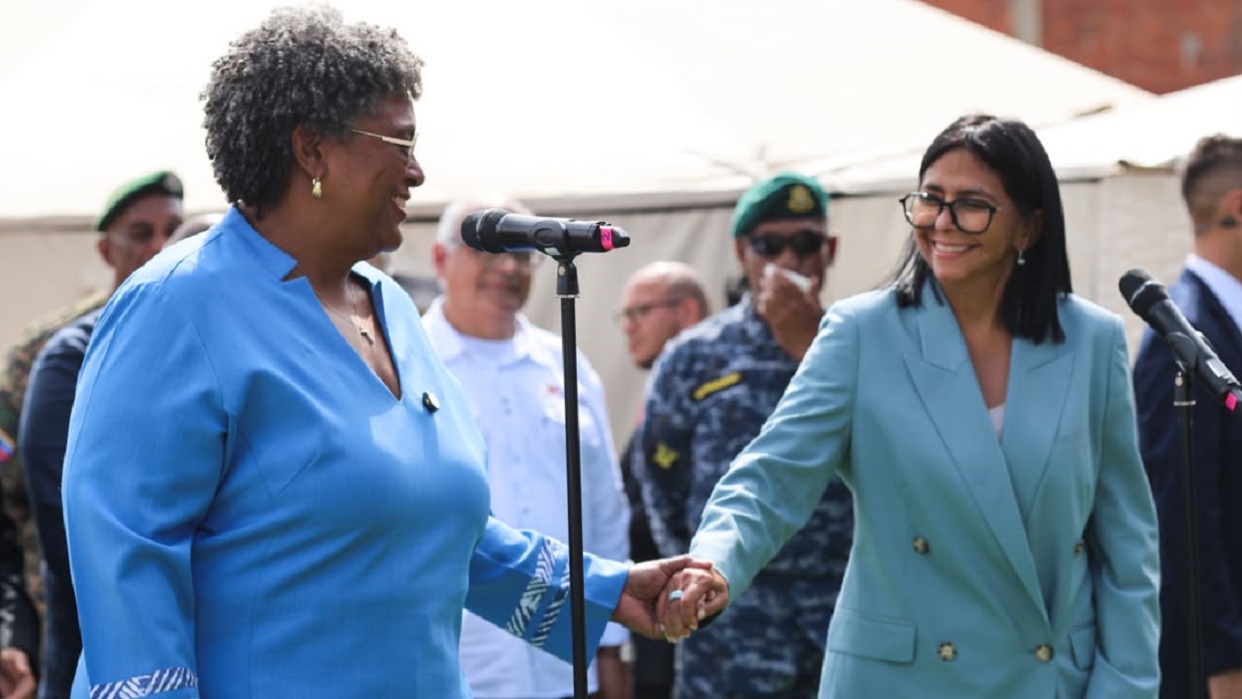 Delcy Rodríguez ratificó disposición de fortalecer cooperación entre Venezuela y Barbados