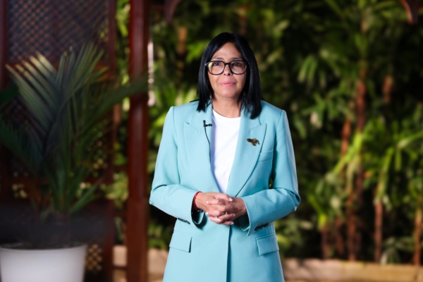 Delcy Rodríguez: Venezuela suscribió 50 acuerdos estratégicos en petróleo y gas con inversión privada e internacional – bancaynegocios.com