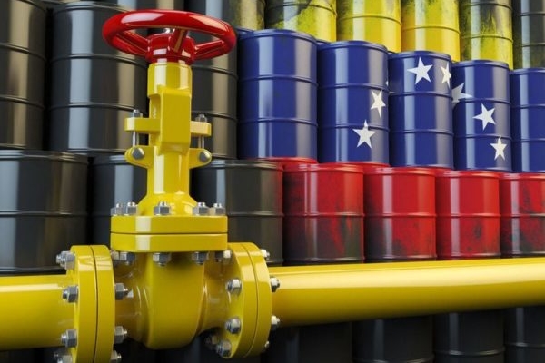 #Análisis: Países del Golfo Pérsico intentan facilitar regreso de grandes petroleras a Venezuela – bancaynegocios.com