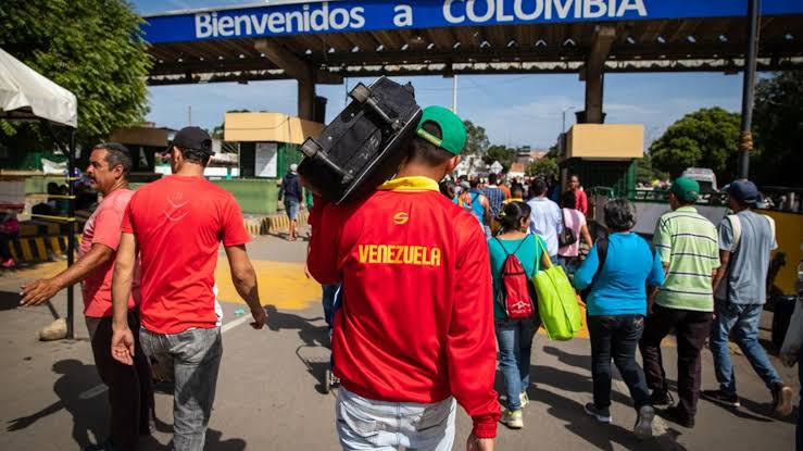 Gobierno colombiano aclara que orden de deportación “de ninguna manera” apunta a venezolanos regularizados – Efecto Cocuyo