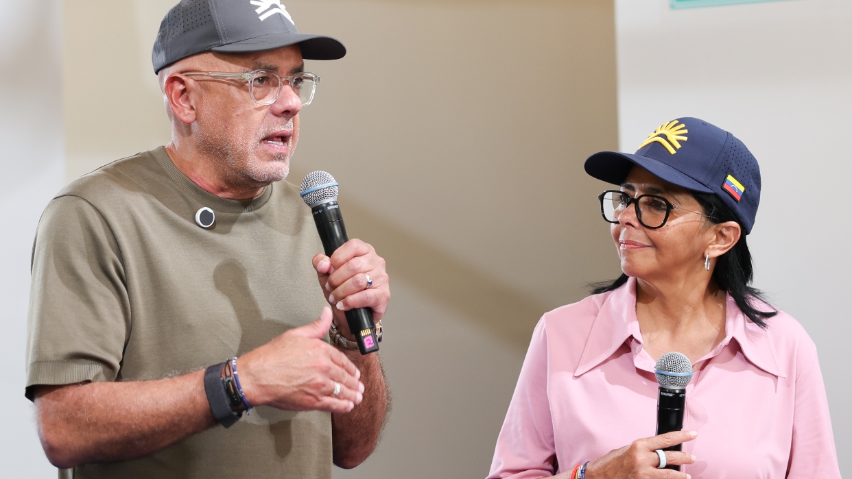 Jorge Rodríguez: Se construyen 3.000 viviendas en Catia La Mar para familias afectadas por terremotos