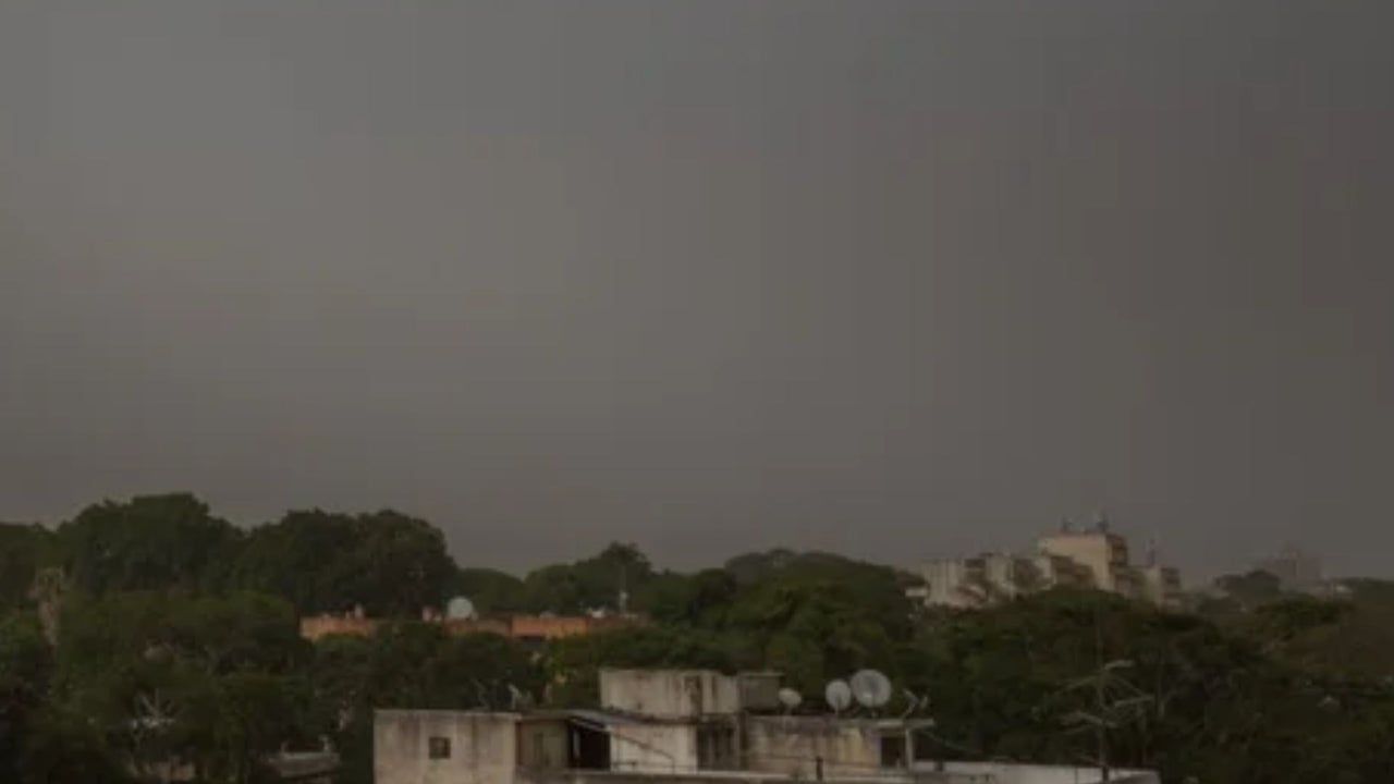 El Instituto Nacional de Meteorología e Hidrología informa que polvo del Sahara llegará a Venezuela entre el 25 y el 28 de agosto | NTN24.COM