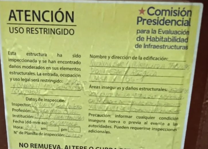 Vivienda con etiqueta amarilla colapsó en el oeste de Caracas (FOTOS)