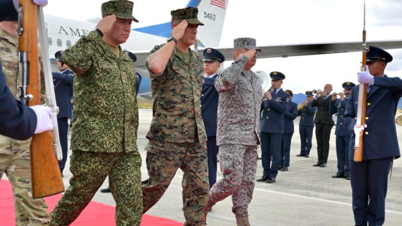 Se estrecha el vínculo Trump – De la Espriella contra el crimen: jefe del Comando Sur llega a Colombia | NTN24.COM