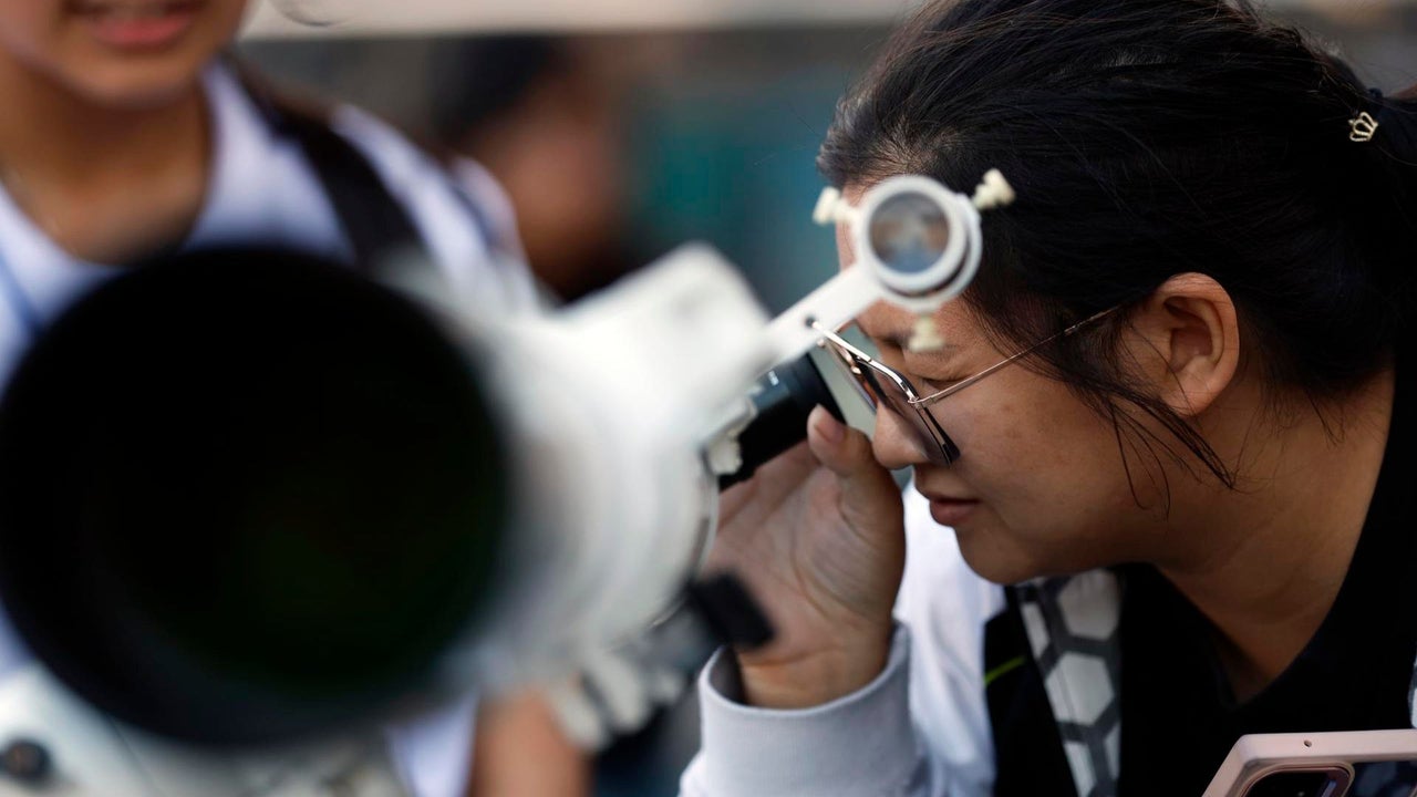 Llegó la hora de un nuevo eclipse: horarios y recomendaciones para ver en Colombia y Venezuela el fenómeno este jueves | NTN24.COM