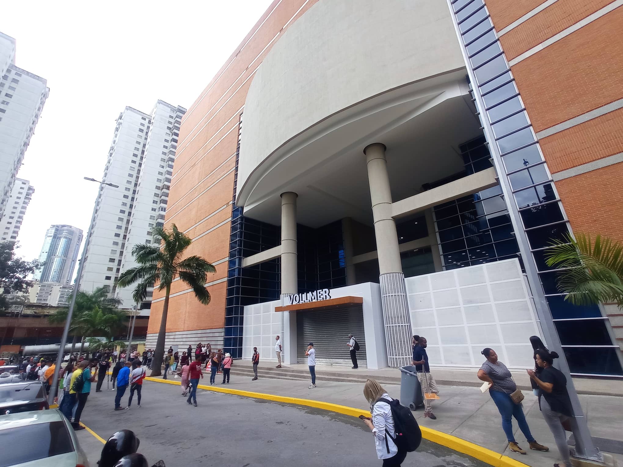 Venezuela busca devolver activos expropiados para atraer inversión, pero aún no sabe cuántos puede restituir