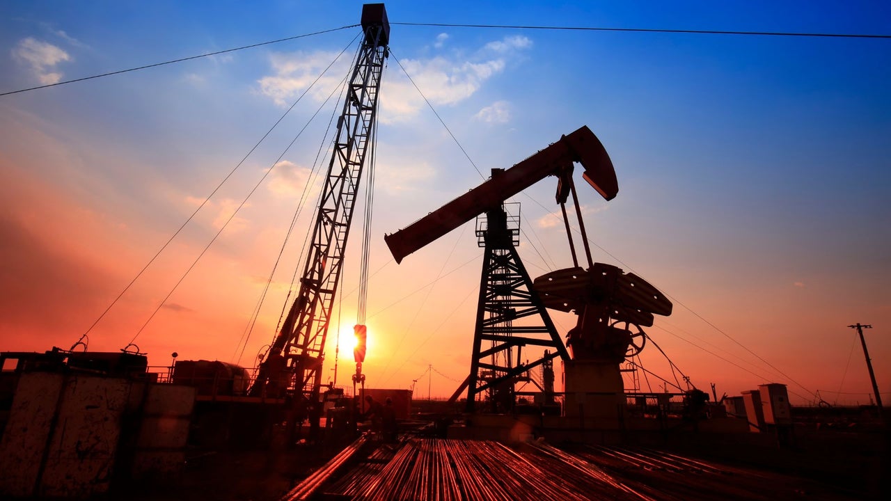 EE. UU. avanza hacia un acuerdo “masivo” para acceder a los yacimientos petrolíferos de Venezuela, según Axios | NTN24.COM