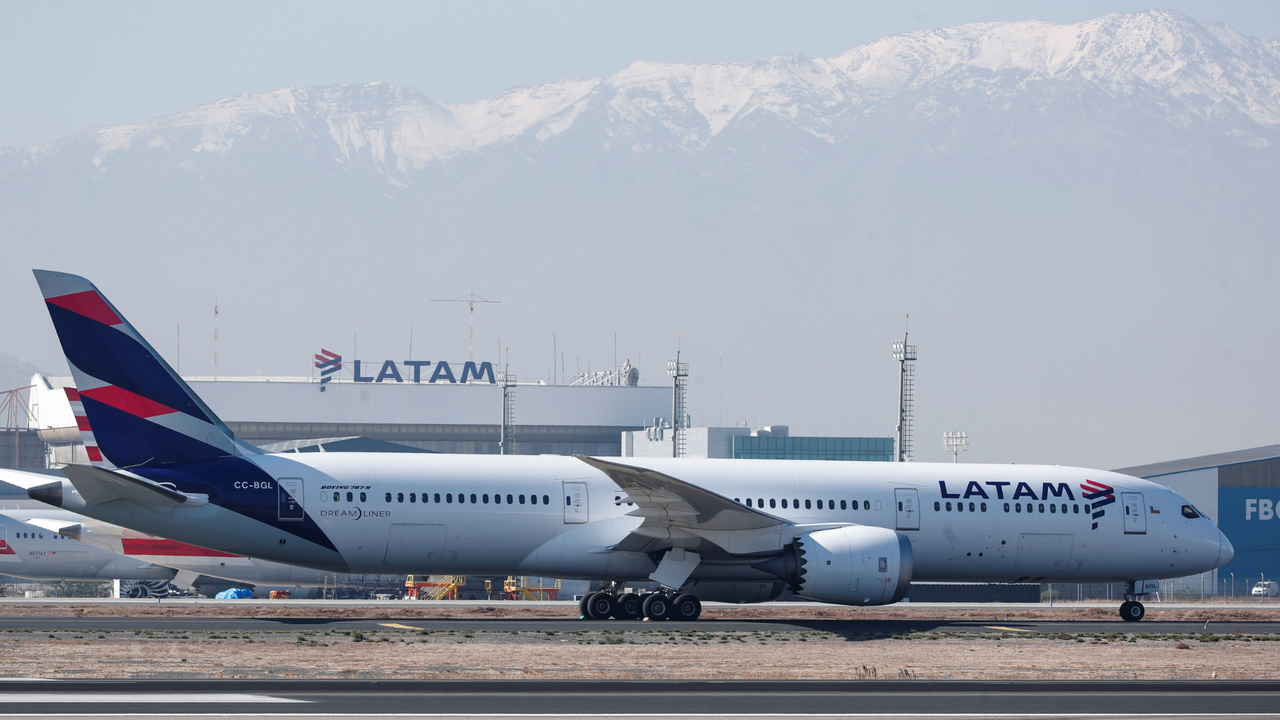 LATAM reanudará sus vuelos Bogotá-Caracas el 4 de septiembre tras la reapertura del Aeropuerto Internacional de Maiquetía | NTN24.COM