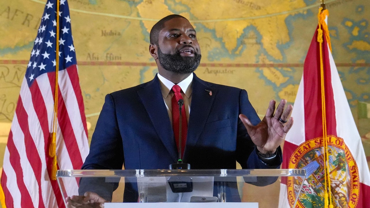 Candidato republicano Byron Donalds respalda la política de Trump “en la caída del régimen” de Cuba | NTN24.COM