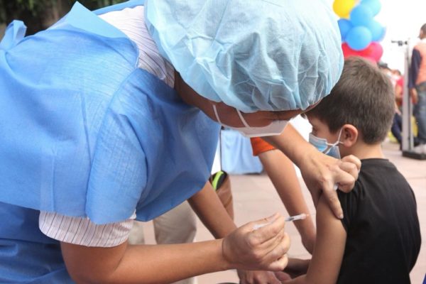 OPS gestionó llegada de 2,9 millones de dosis vacunas a Venezuela luego del doble sismo de junio – bancaynegocios.com