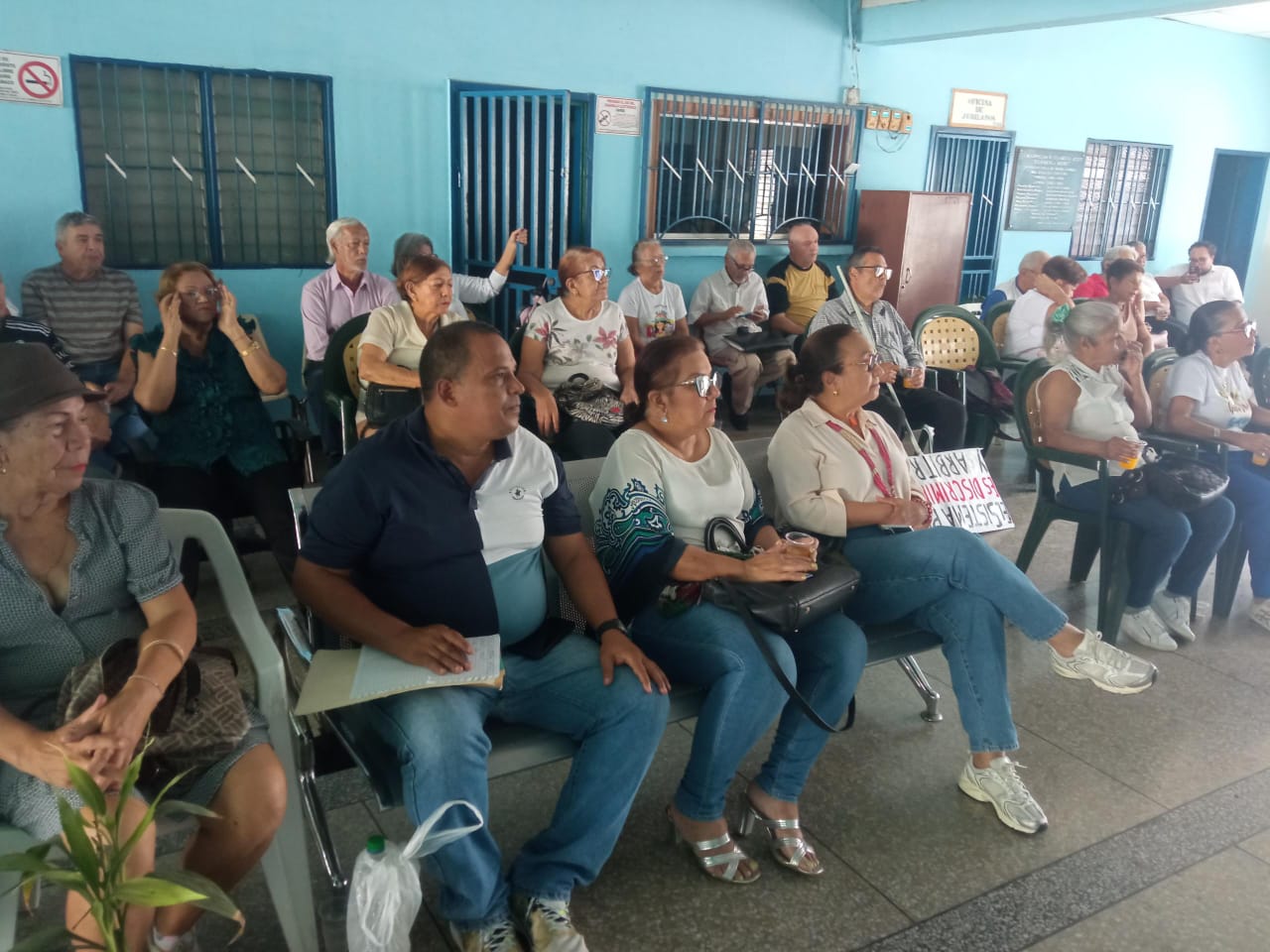 UNITEL plantea ante diputada Dignora Figuera “la indignación, desesperación y protesta de millones de trabajadores venezolanos, que sucumben bajo el empobrecimiento sistemático en el país” < El Informador Venezuela