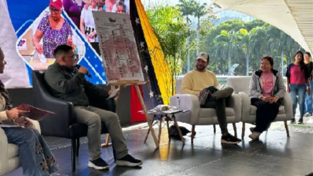 Voceros comunales de Caracas se preparan de cara a la Consulta Popular Nacional