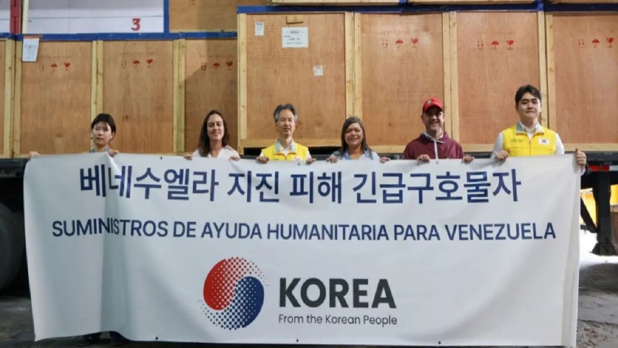 Más de 17 toneladas de ayuda humanitaria recibió este sábado Venezuela de Corea del Sur