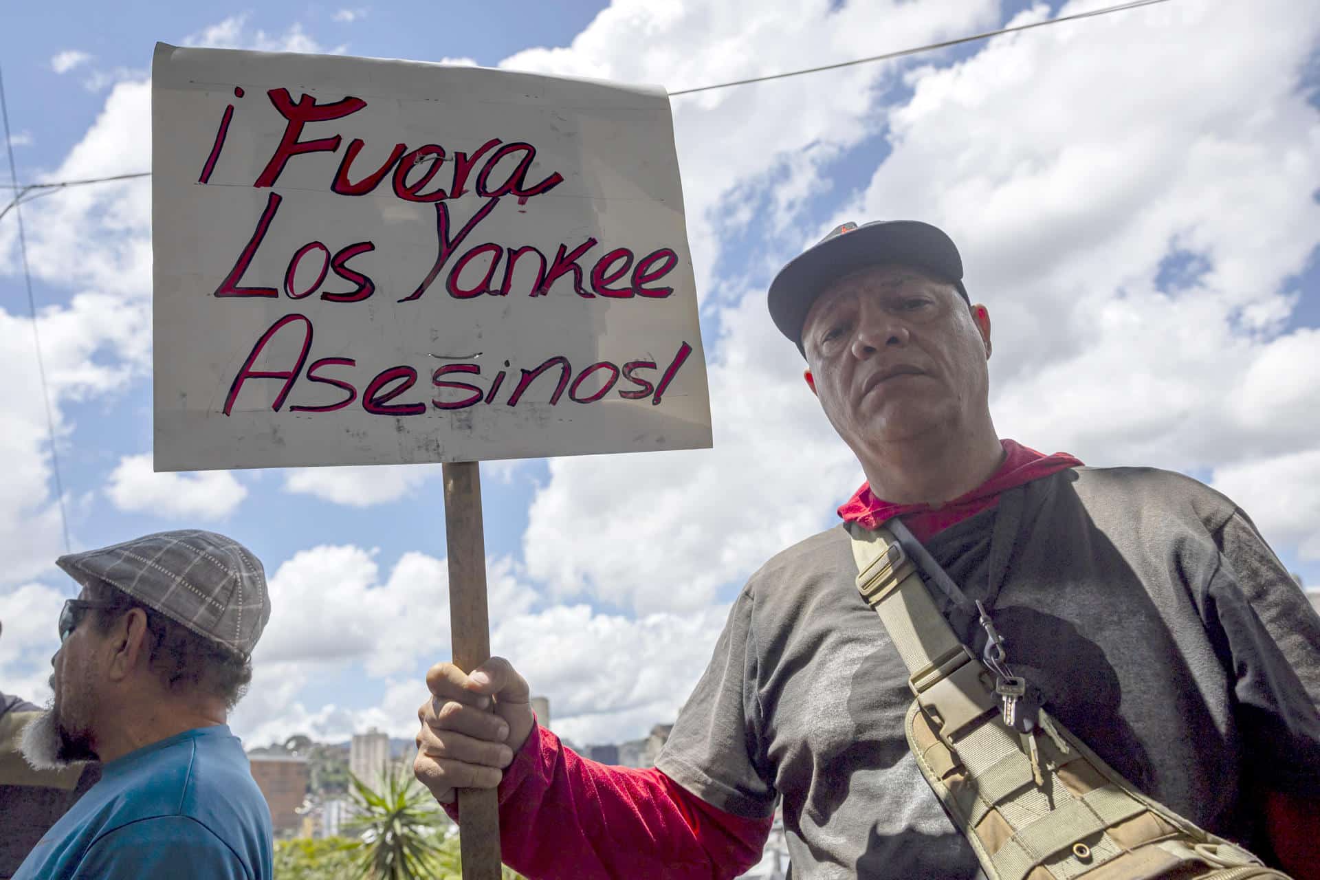 Chavistas rechazan tutelaje de EEUU y exigen liberación de Maduro – Efecto Cocuyo