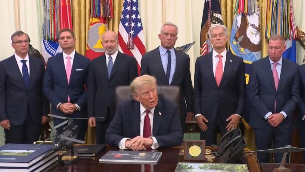 Trump asegura que se extraerá el crudo venezolano