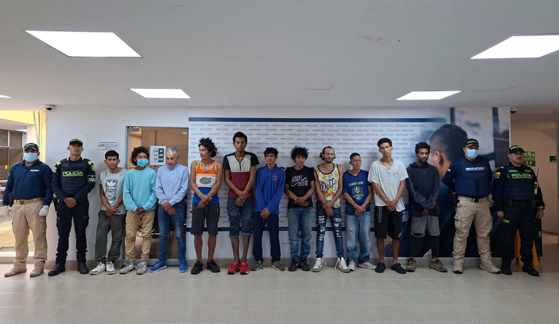 Colombia expulsa a 11 extranjeros tras endurecimiento de controles migratorios – Efecto Cocuyo