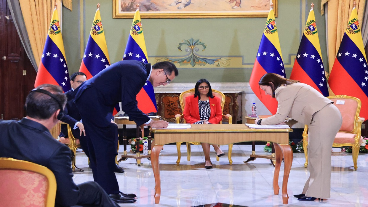 EEUU prevé la firma de nuevos acuerdos petroleros con Venezuela durante el G20