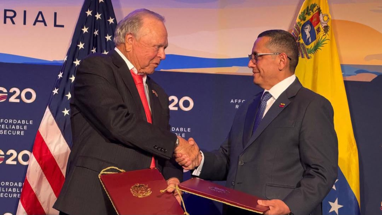 Continental Resources sella un preacuerdo operativo con PDVSA para el sector petrolero