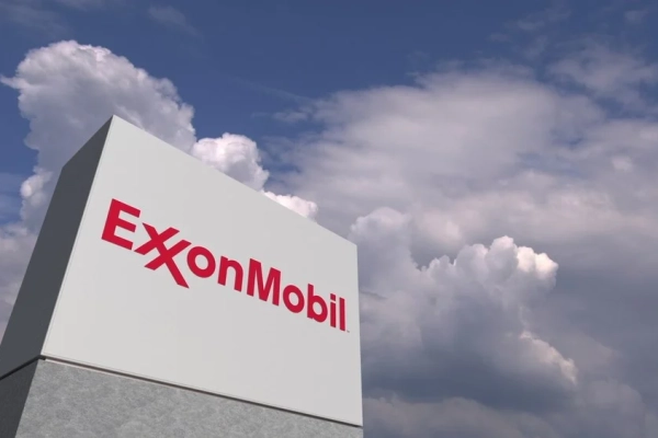 ExxonMobil negocia su regreso a Venezuela y acceder a cuatro yacimientos petroleros, según Bloomberg – bancaynegocios.com