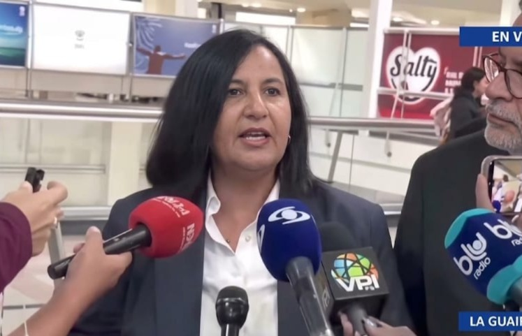 Dinorah Figuera celebra levantamiento de bloqueos a medios y exige garantías permanentes < El Informador Venezuela