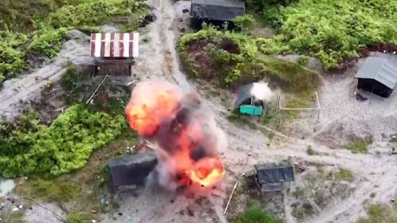 Más eficacia en bombardeos: Gobierno de Colombia tiene luz verde para atacar campamentos guerrilleros | NTN24.COM