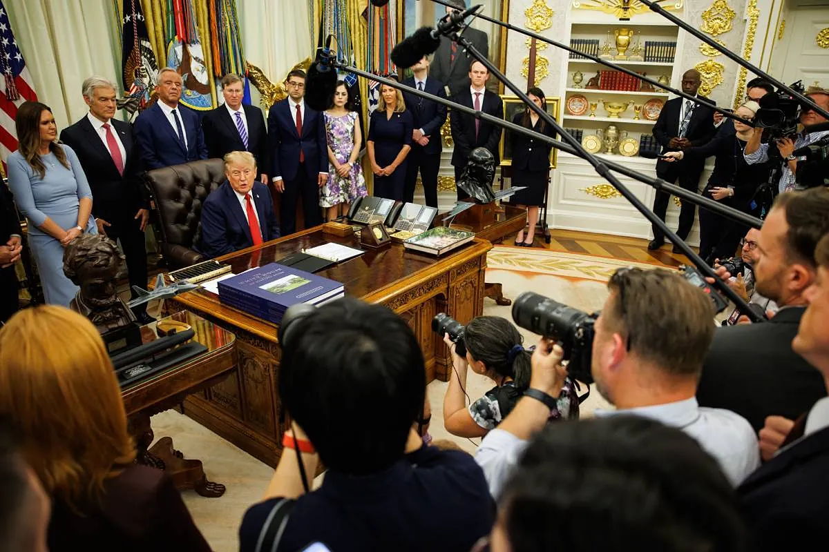 Trump anuncia un acuerdo con Dinamarca que otorga a Estados Unidos el “control permanente” de la seguridad de Groenlandia