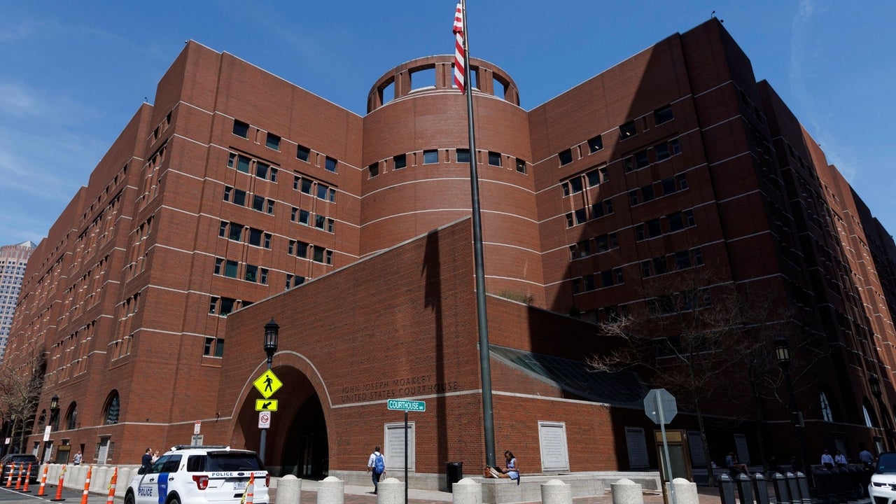 Tribunal asesta un revés a Trump al declarar ilegal la deportación de migrantes a terceros países sin previo aviso | NTN24.COM