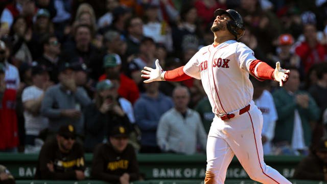 Willson Contreras recibe pelotazo N° 25 de esta temporada, y está a uno de igualar el récord para venezolanos en Grandes Ligas < El Informador Venezuela
