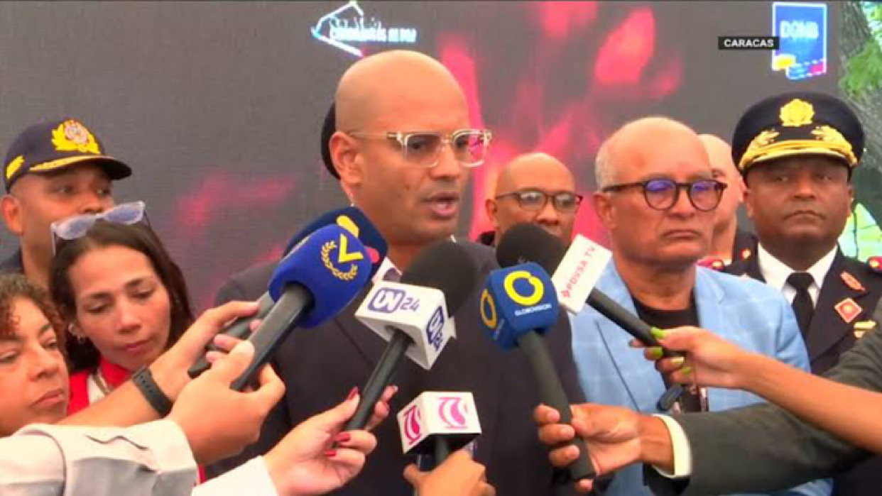 Otorgan 36 reconocimientos especiales al Cuerpo de Bomberos de Caracas por su labor durante sismos y emergencias por lluvias