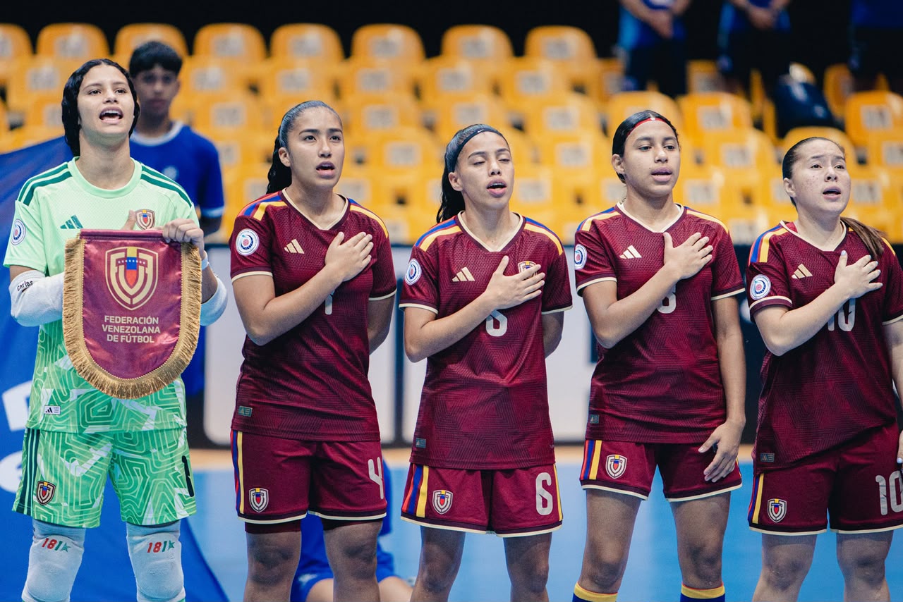 Venezuela en una remontada épica ante Argentina avanza a su primera final en el futsal femenino < El Informador Venezuela