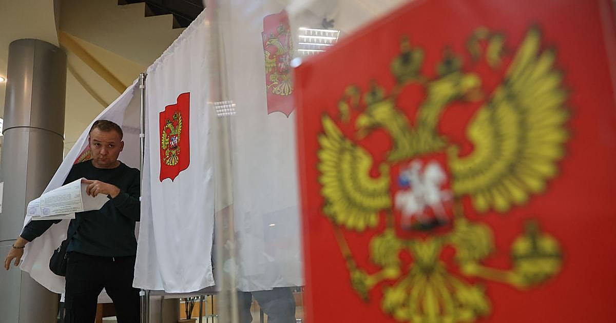 Los resultados electorales reflejan la «cohesión» de los rusos entorno a Putin, según el Kremlin