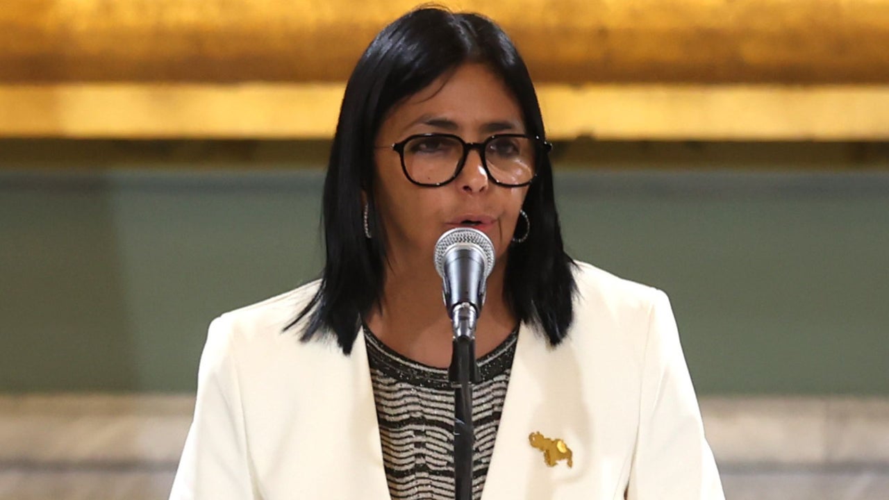 Protesta contra visita de Delcy Rodríguez a Nueva York: “Cómplice del régimen que ha destruido Venezuela” | NTN24.COM