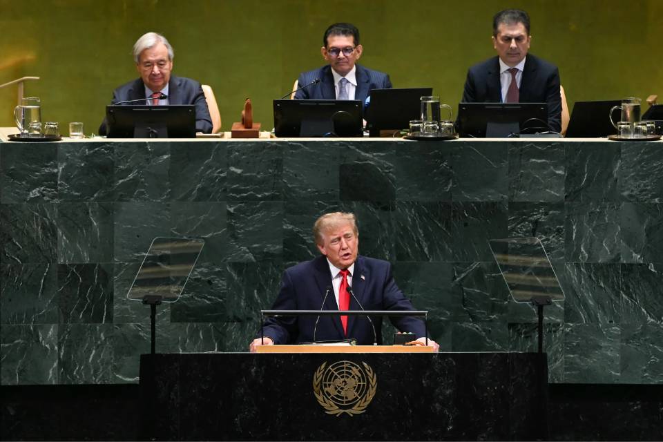 Trump amenaza con usar la fuerza como en Venezuela si afectan sus intereses en la región | TalCual