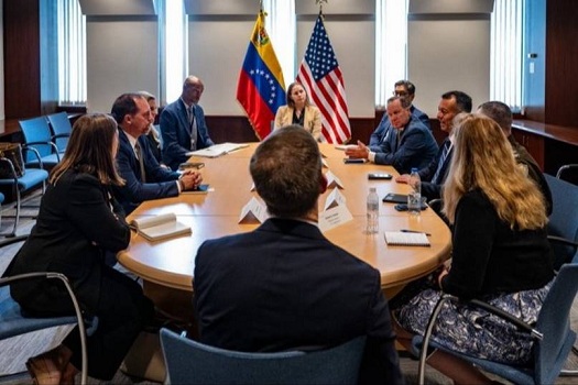 Pentágono confirma visita de su jefe de Inteligencia a Venezuela (+Fotos)